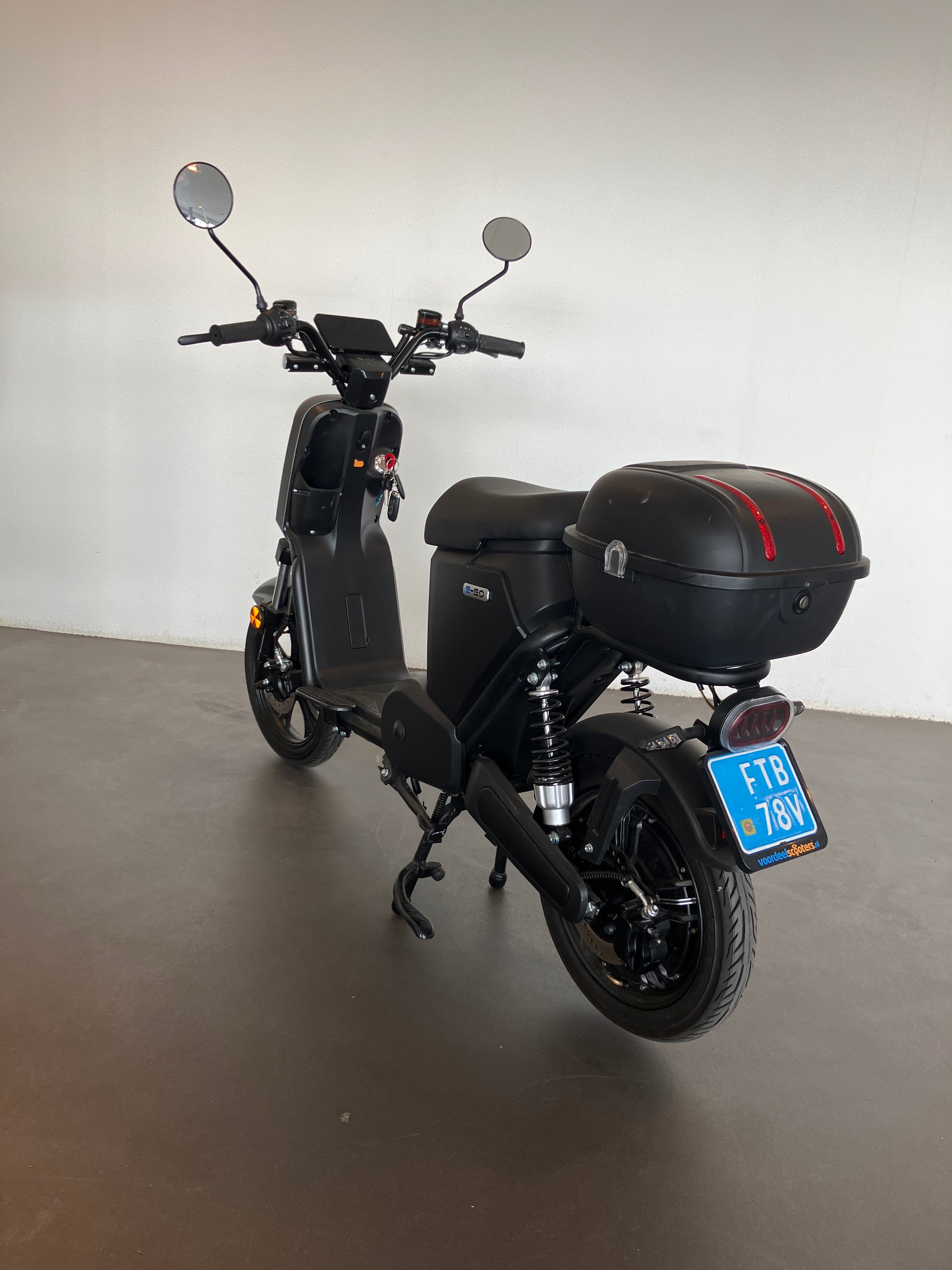 IVA E-GO S2