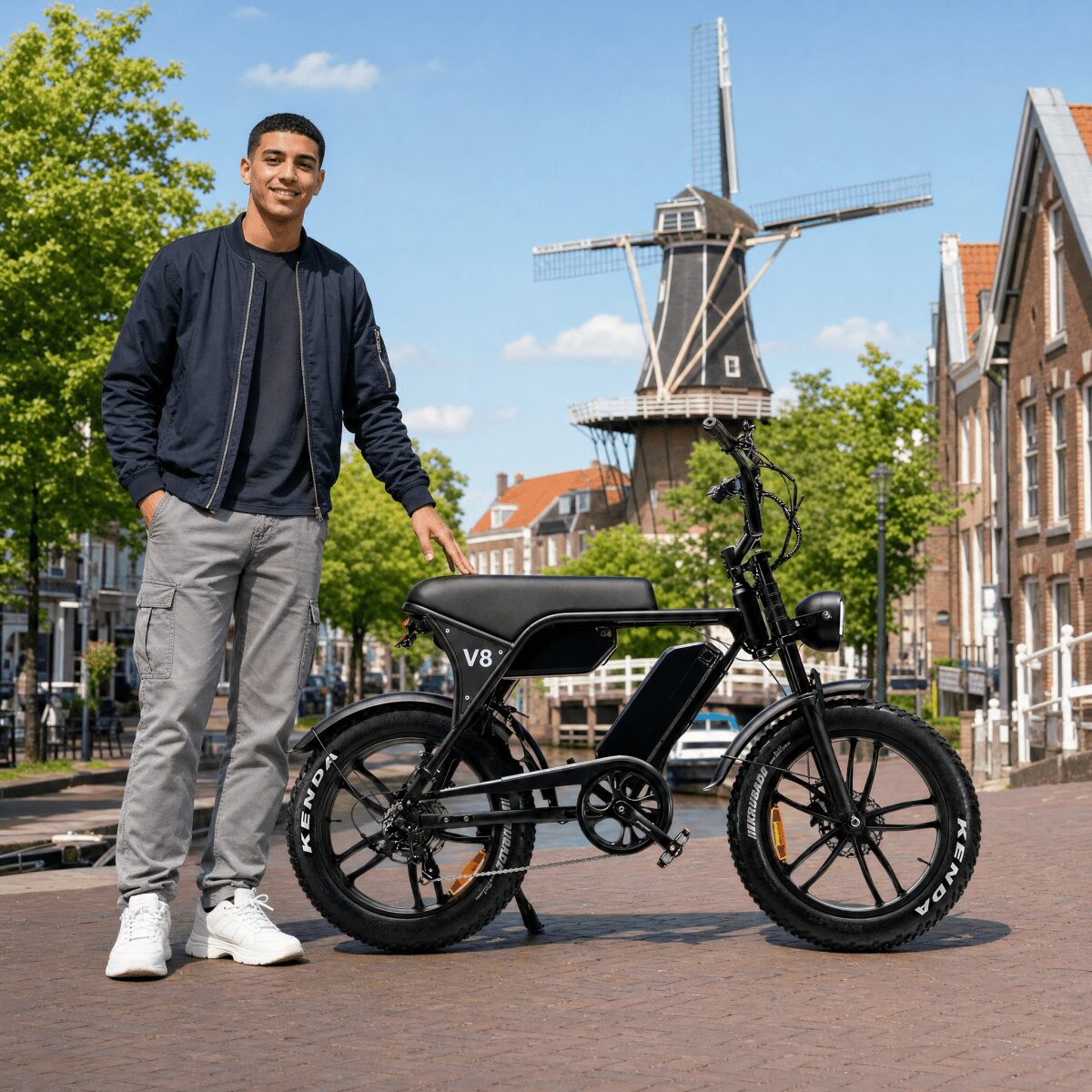 Ouxi V8/C80 (dubbele accu) Max Zwart - Voordeelscooters.nl