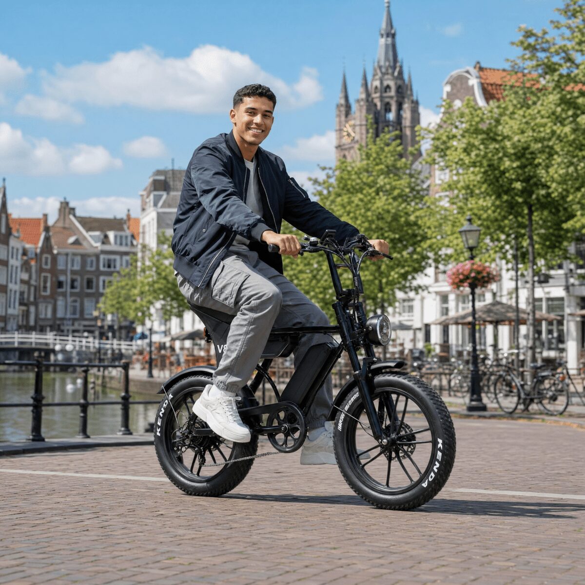 Ouxi V8/C80 (dubbele accu) Max Zwart - Voordeelscooters.nl