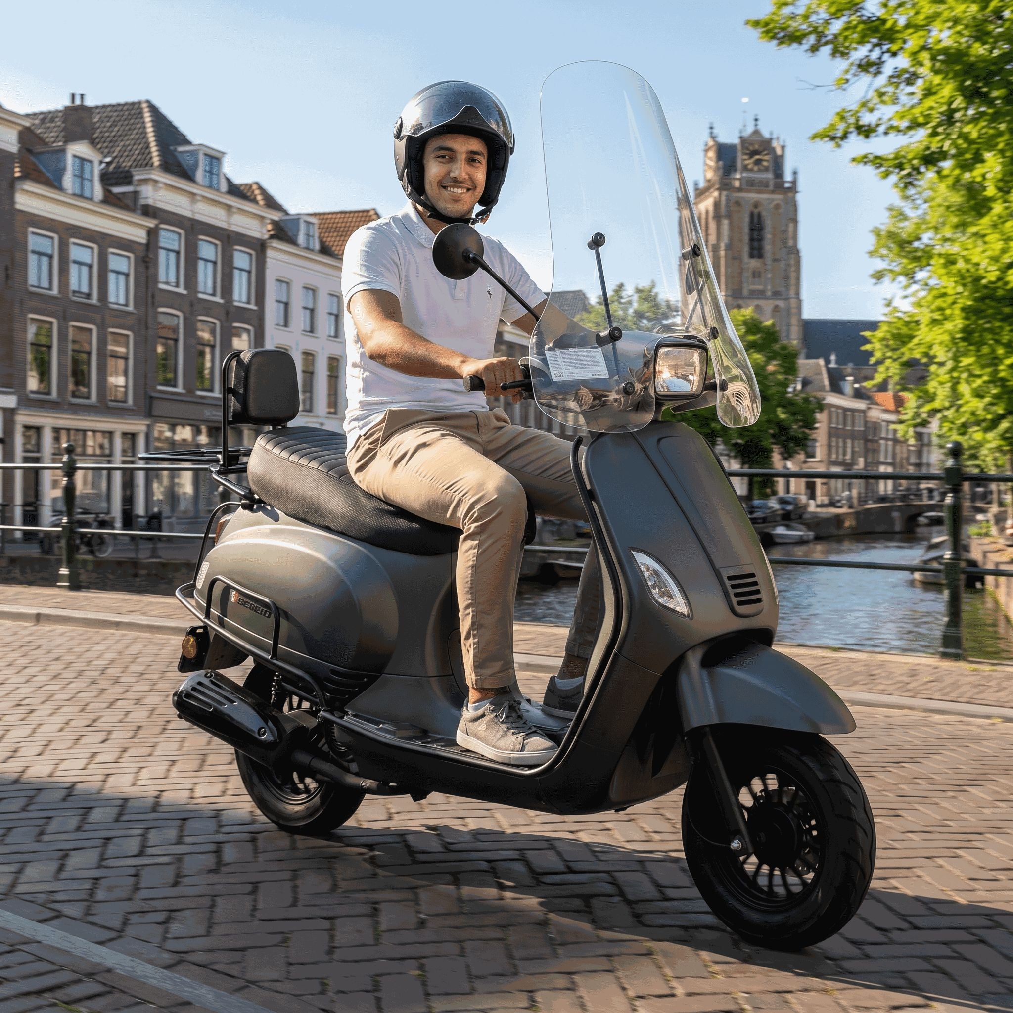 Senzo RivaLux S Special Matgroen - Voordeelscooters.nl