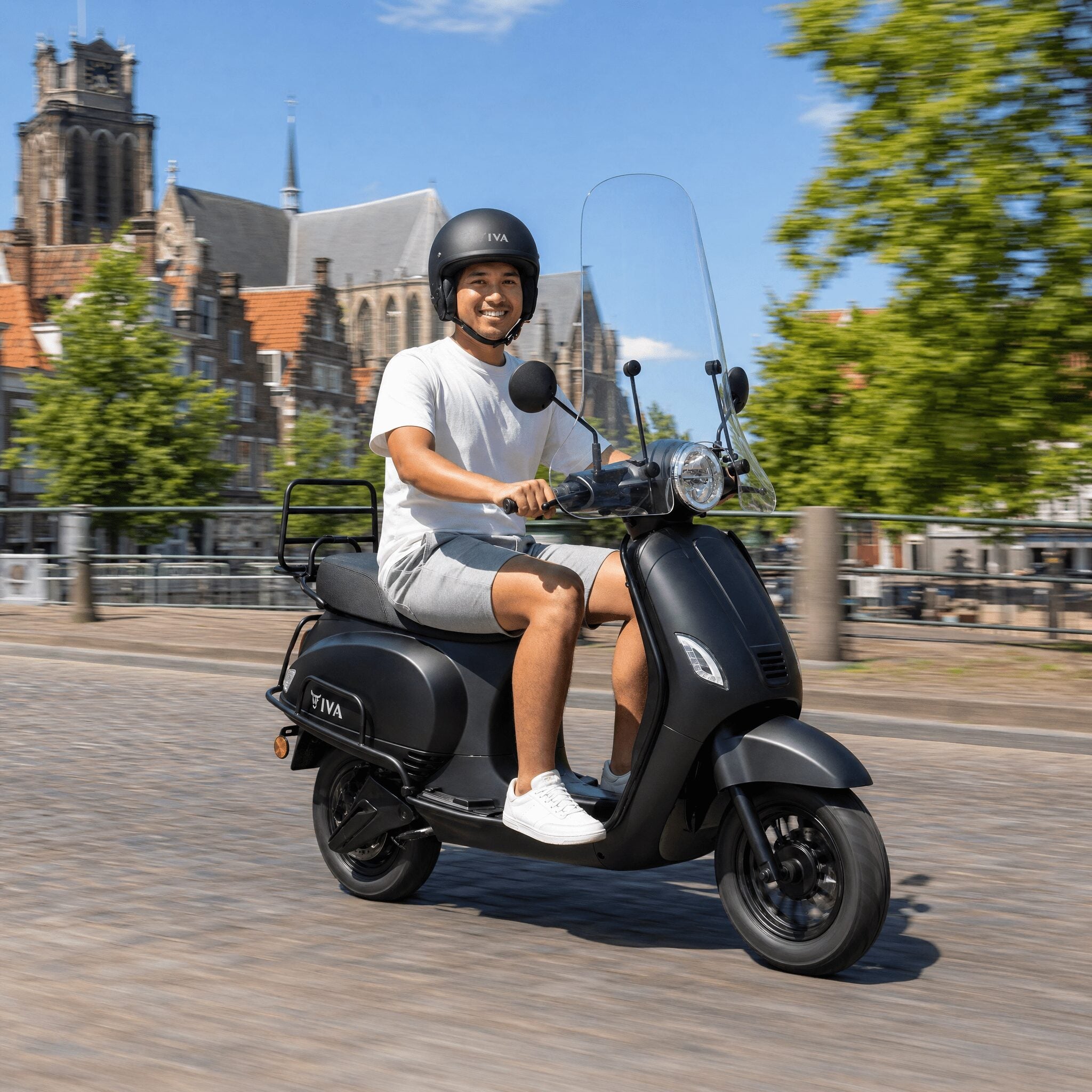 IVA Lux Special Electric 2.0 Matzwart - Voordeelscooters.nl