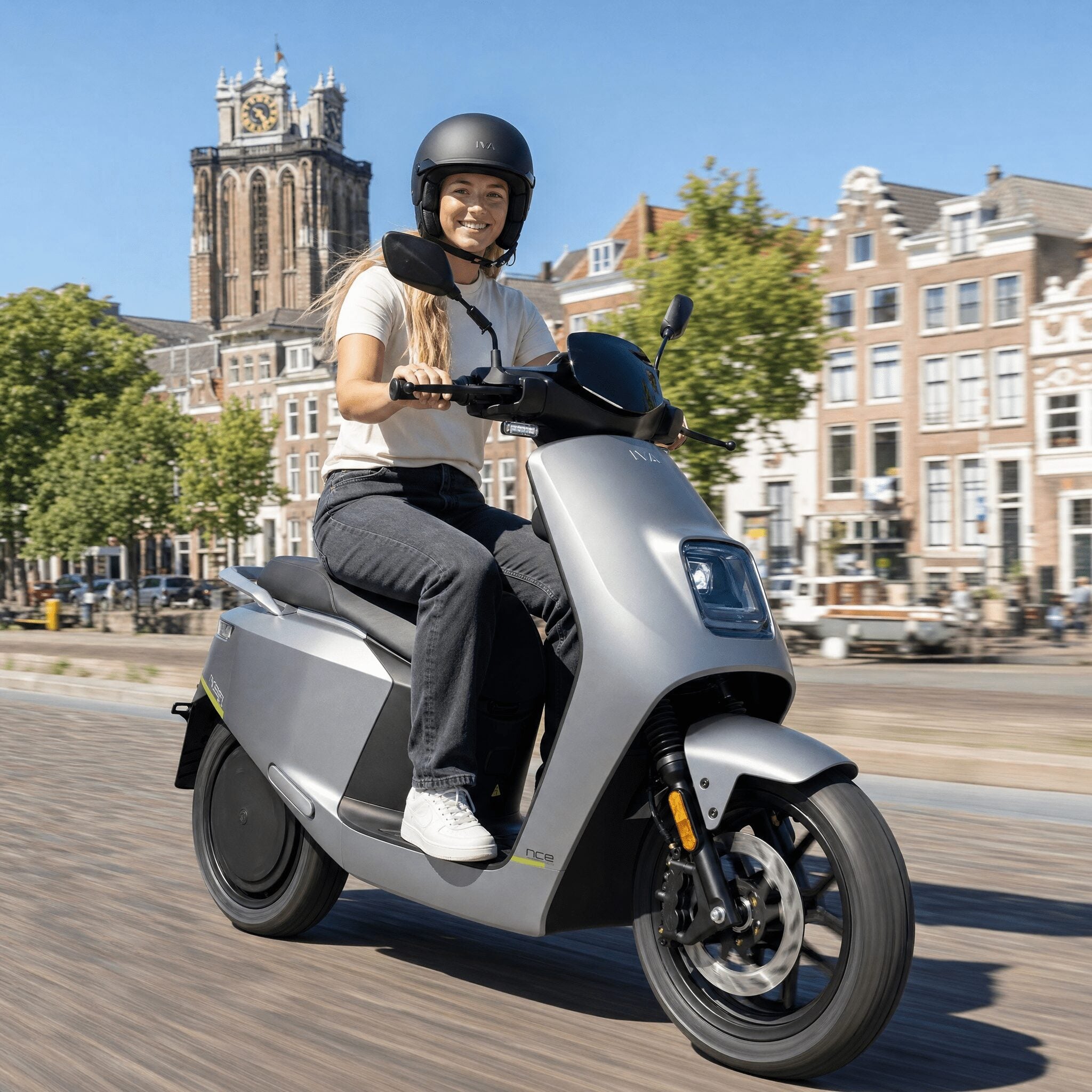IVA NCE Pro Zilver - Voordeelscooters.nl