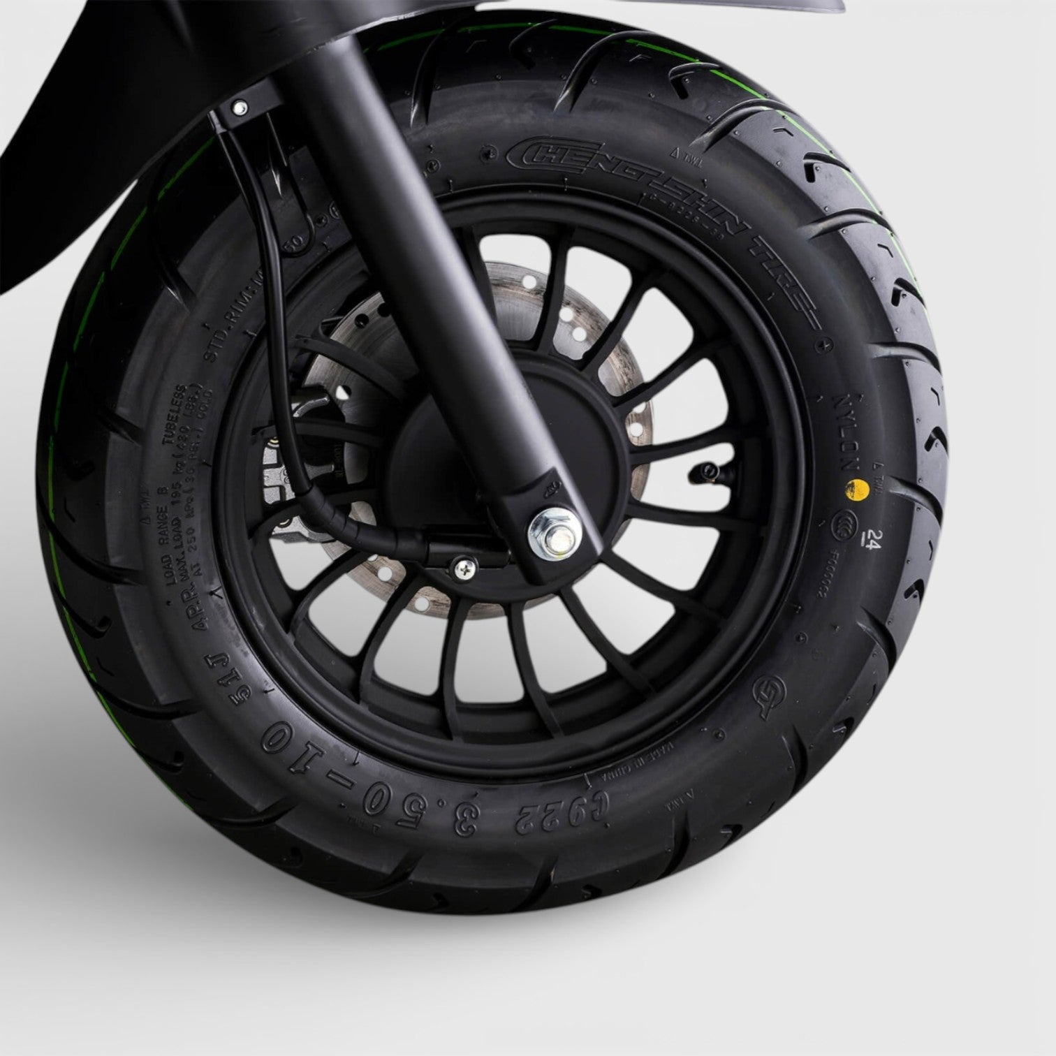 IVA Lux Electric 2.0 Zwart - Voordeelscooters.nl