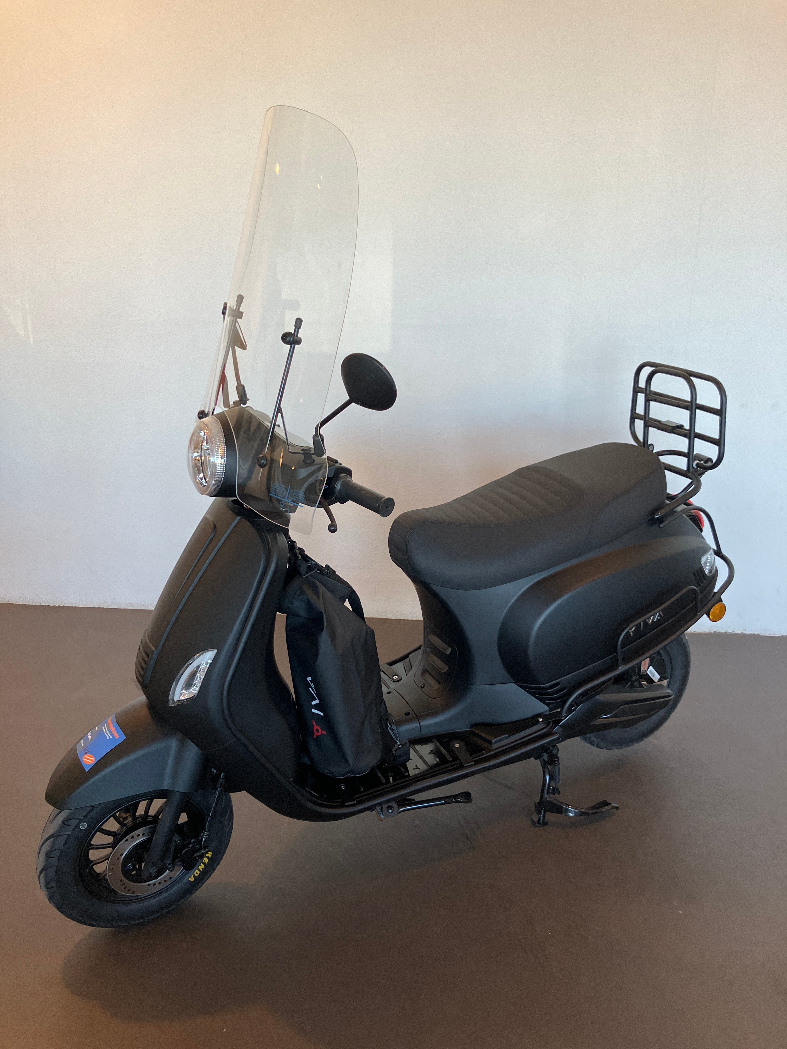 IVA Lux Electric 2.0 special