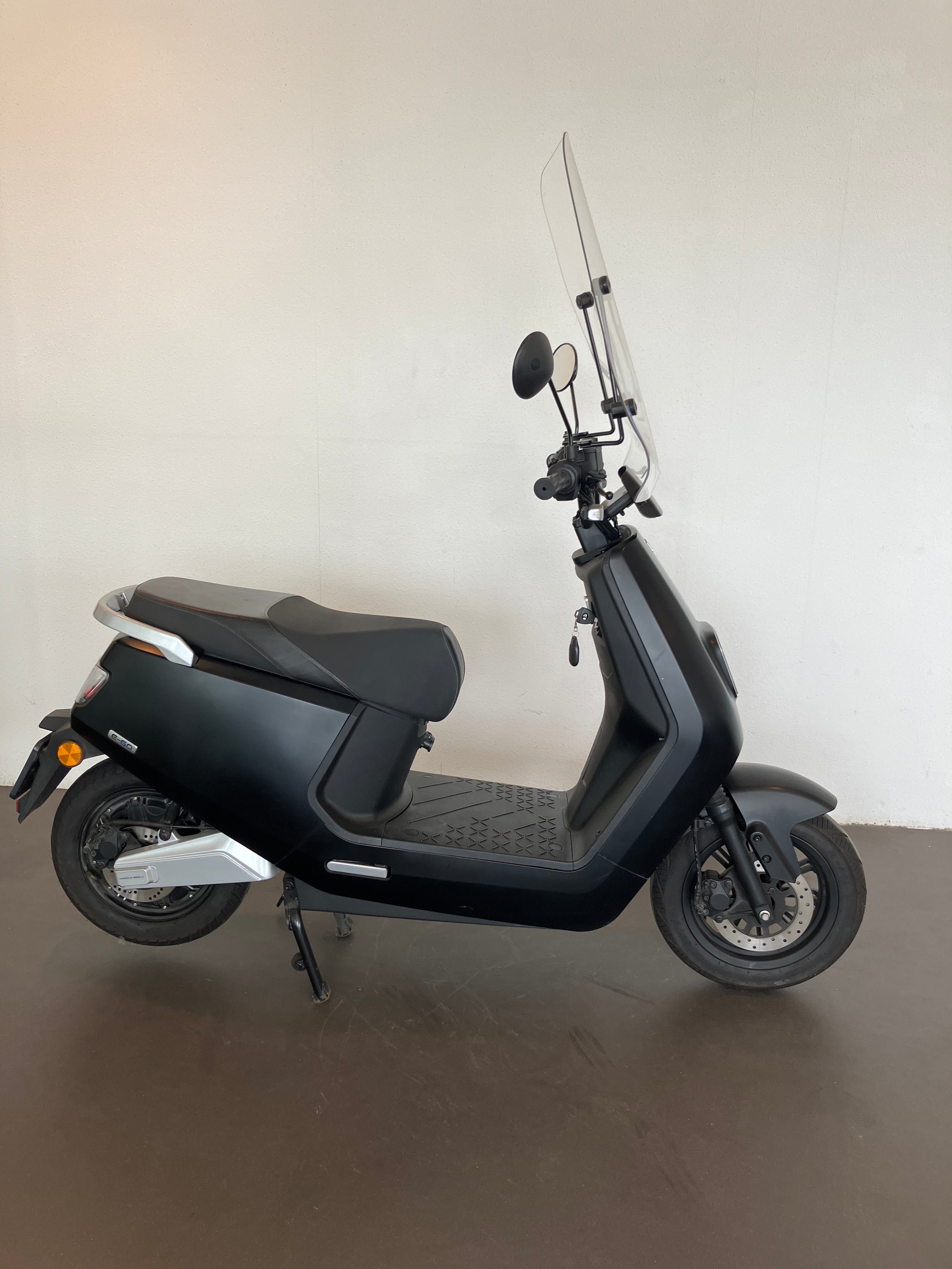 IVA E-GO S8