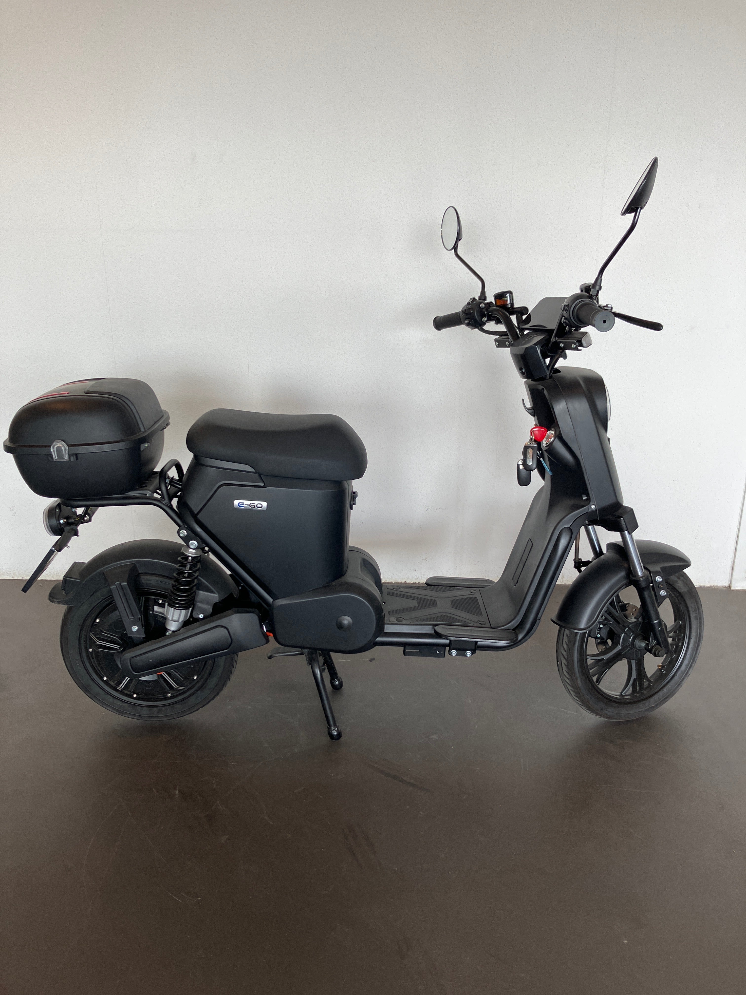 IVA E-GO S2