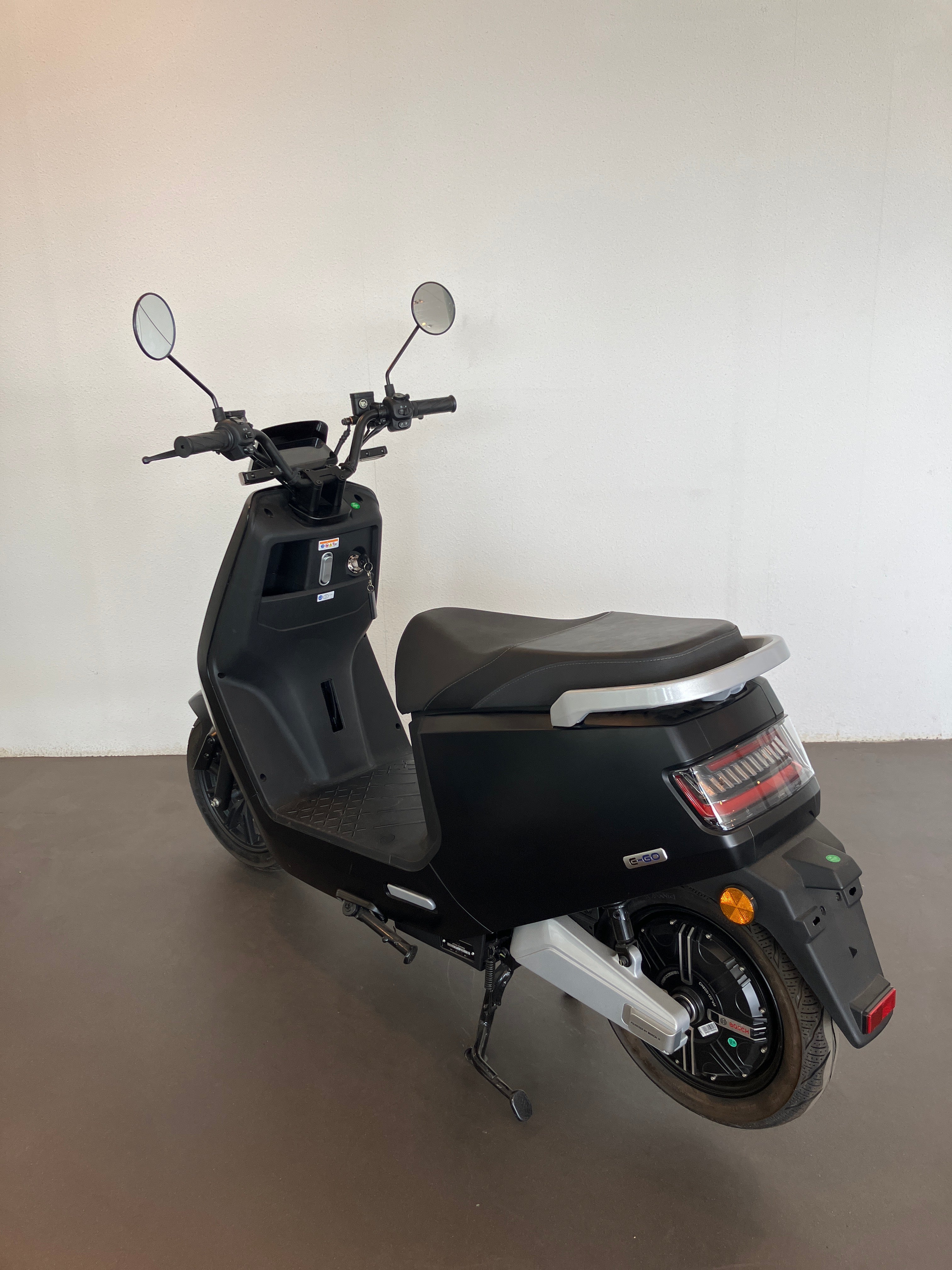IVA E-GO S8