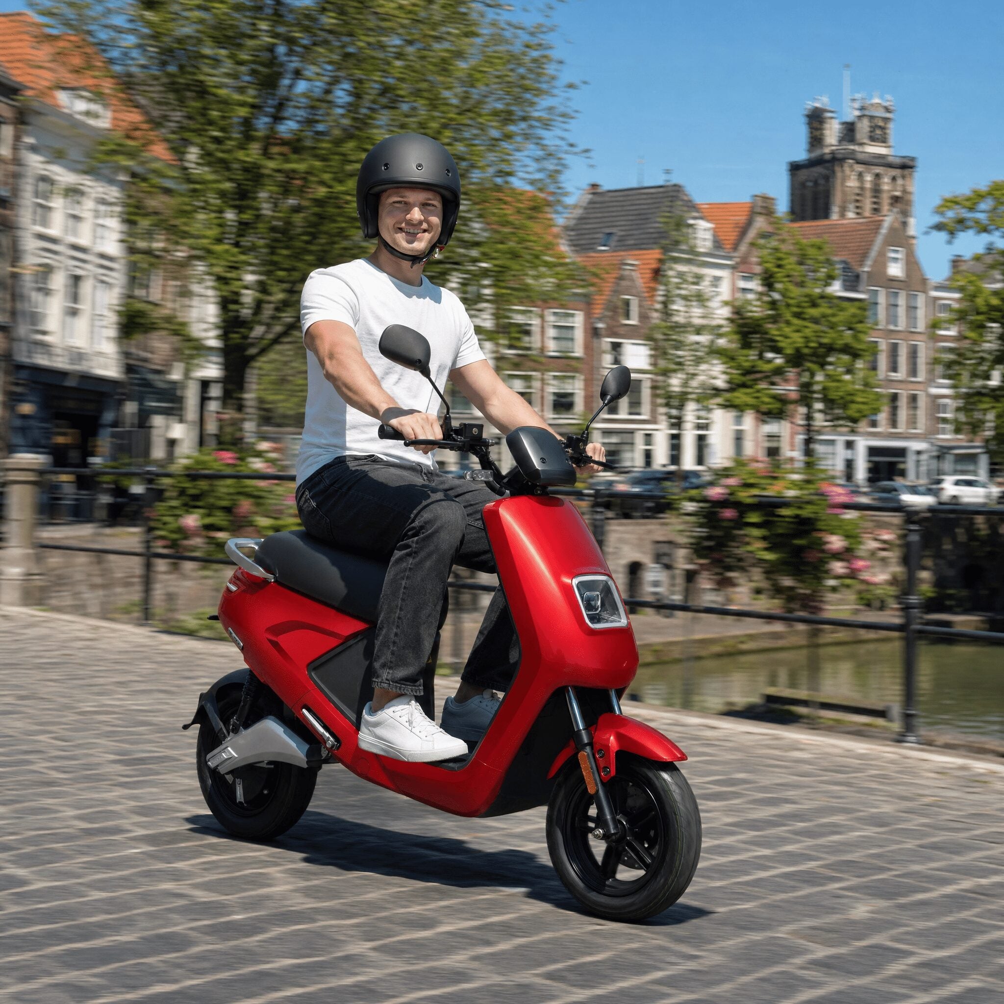 IVA E - GO S4 Rood - Voordeelscooters.nl