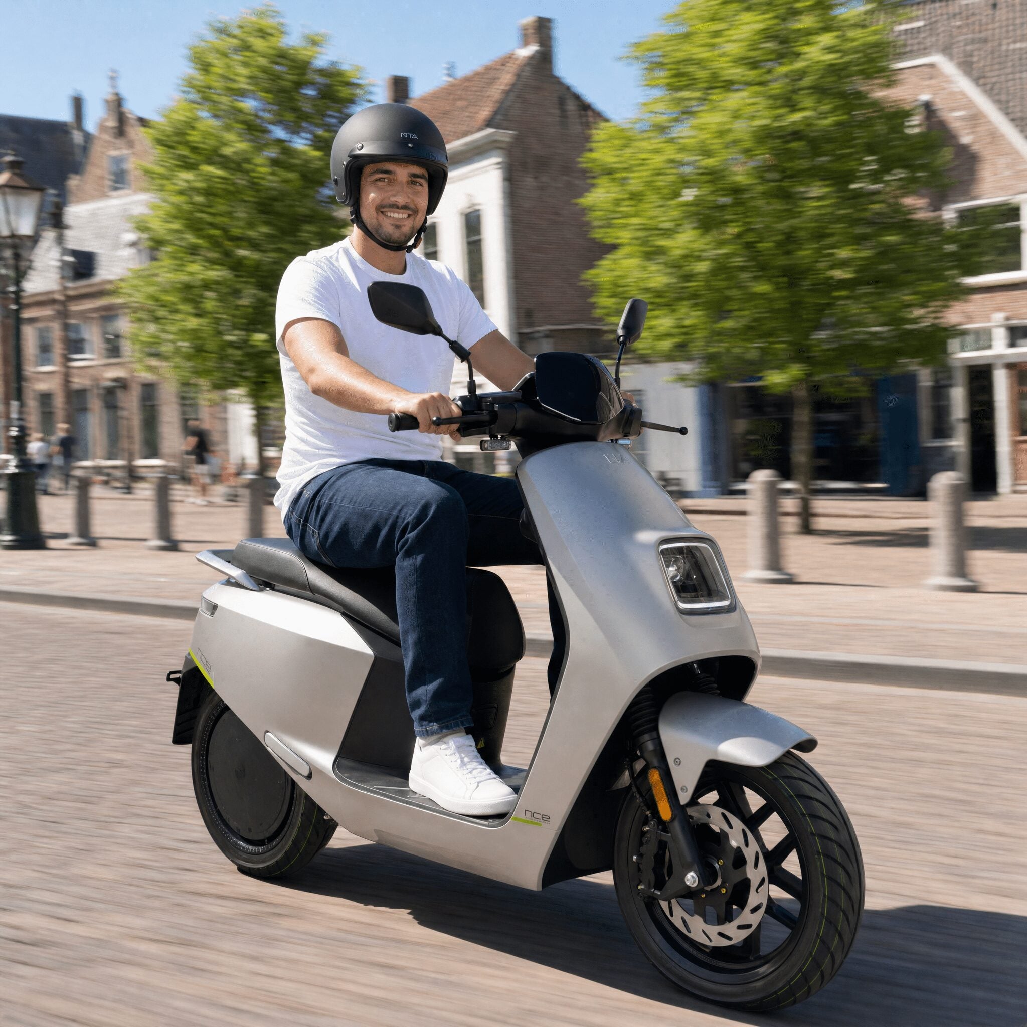 IVA NCE Zilver - Voordeelscooters.nl
