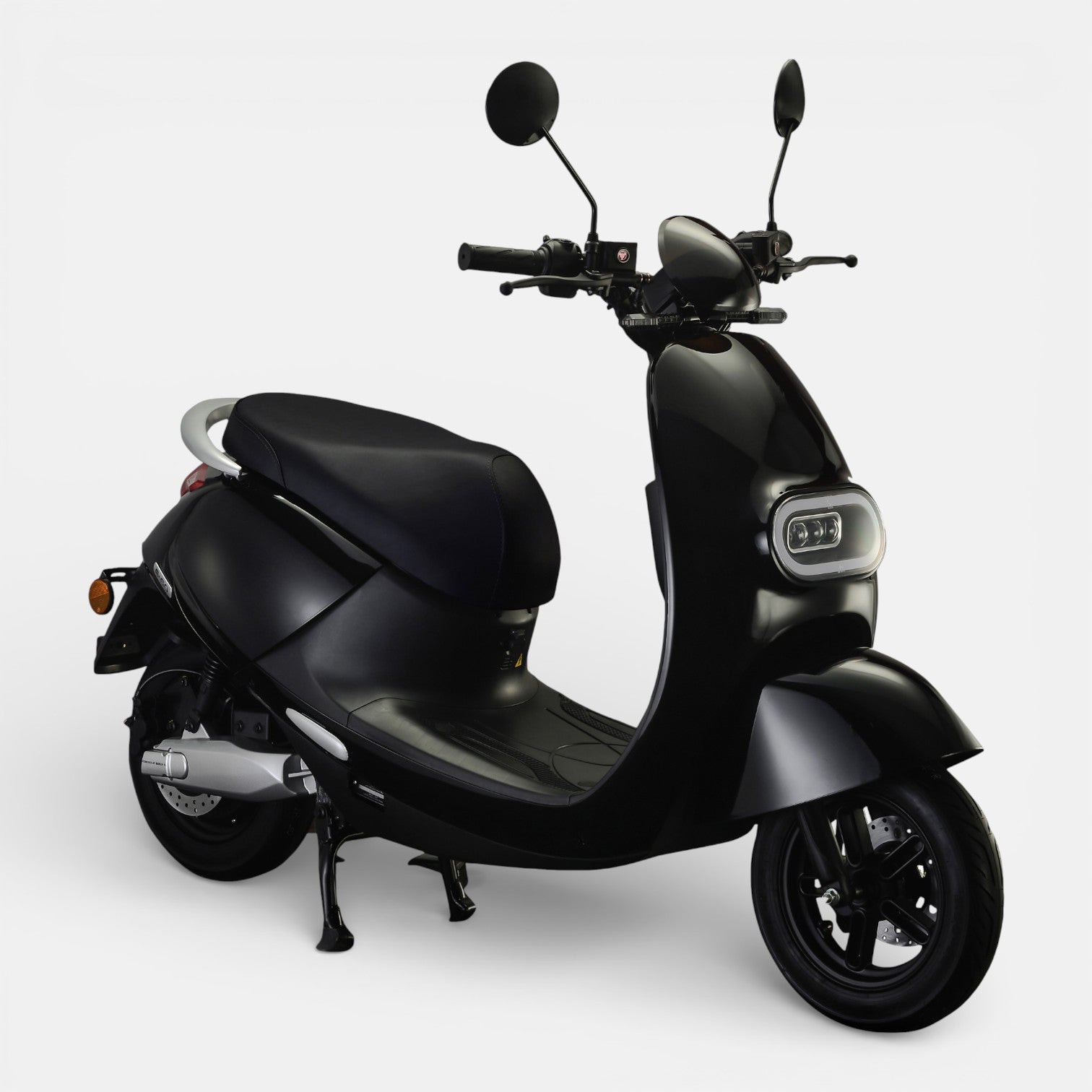 IVA E - GO S3 Matzwart - Voordeelscooters.nl