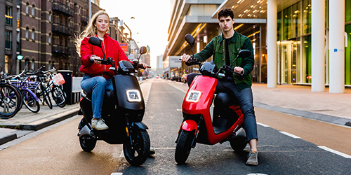 gastvrouw Ass tiran Scooter kopen of leasen laagste prijsgarantie | VoordeelScooters.nl