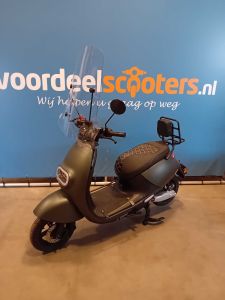 IVA S3 mat groen special (showmodel)